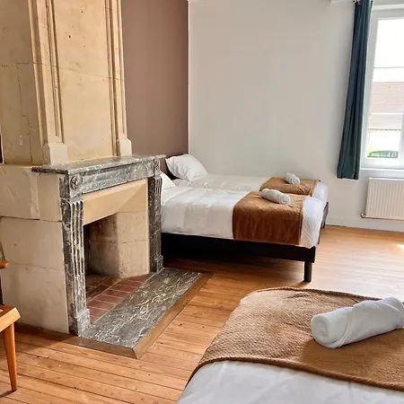 Дом отдыха Le Manoir Du Domaine Le Mesnil Argences